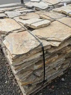 Banded pallet of Gold Rush patio flagstone
