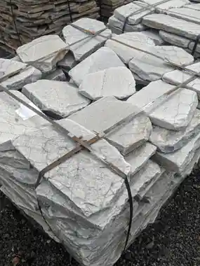 Silver Strike tumbled patio stone on a pallet